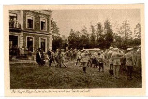 Nr. 259: Der Sarg v. Fliegerleutnant v. Mulzer wird zur Lafette gebracht