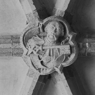 Schlussstein mit heiligem Petrus