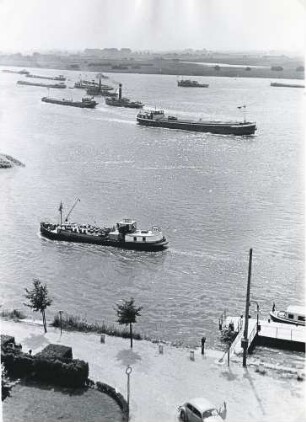 Schifffahrt bei Emmerich