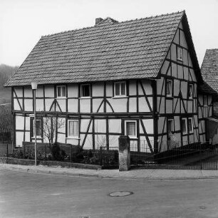 Meinhard, Im Unterdorf 6, Im Unterdorf 8