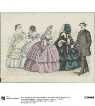 Allgemeine Modenzeitung: vier Damen in Ball-, Besuchs- und Promenadentoiletten, ein Herr im doppelreihigen Anzug mit Strohhut