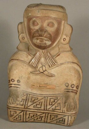 Sitzende anthropo-zoomorphe Figur