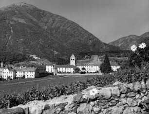 Neustift (Bozen). ehemaliges Augustiner-Chorherrenstift Unserer Lieben Frau