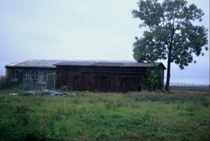 Scheune oder Stall am Ortsrand