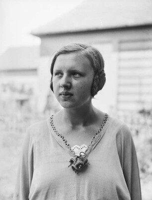 Marthel, Verwandte des Fotografen Kurt Heine : Mädchenporträt Marthel, Verwandte des Fotografen Kurt Heine