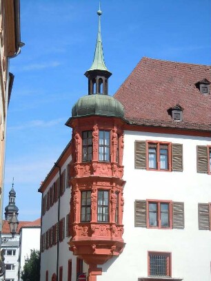 Würzburg - Erker am Domherrenhof : Der Renaissanceerker am Domherrenhof Conti, aufgenommen am 19. August 2010 in Würzburg