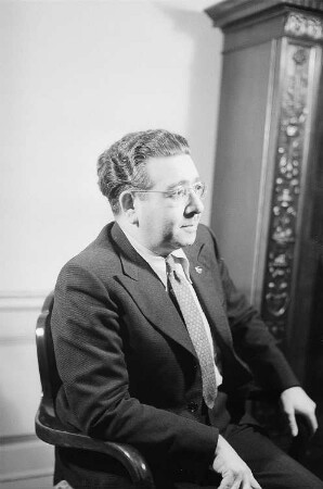 Porträtaufnahmen von Staatssekretär Dr. Leo Zuckermann : Porträt des Staatssekretärs Dr. Leo Zuckermann