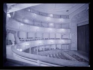 Landestheater, Linz: Ansicht Zuschauerraum (Negativ zu Inv. Nr. TBS 190,15)