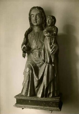 Zinkmuseum Madonna mit Kind 14. Jhdt
