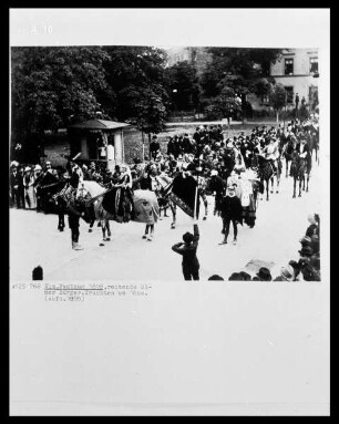 Ulm, Festumzug 1898, reitende Ulmer Bürger in historischen Trachten, um 1600