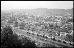 Graz: vom Schlossberg auf Stadt und Mur
