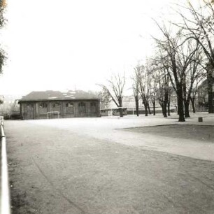 Cottbus. Realschule, Bahnhofstraße 11/Ecke August-Bebel-Straße. 1890, 1893 rweiterungsbau. Turnhalle, Hofansicht