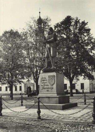 Denkmal des Stadtgründers Heinrichs des Frommen