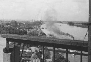Industriegebiet bei Worms/Rhein