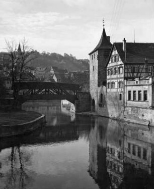 Schwäbisch Hall. Altstadtpartie an der Kocher