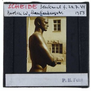 Berlin, Scheibe, Statue für die Gedenkstätte 20. Juli 1944