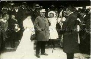 Reichskanzler Bülow mit Frau auf Norderney