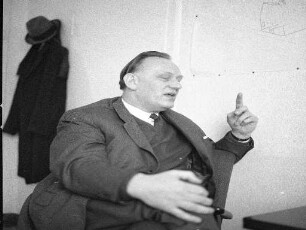 Gespräch der "BNN" mit dem Generalintendanten des Badischen Staatstheaters Hans-Georg Rudolph.