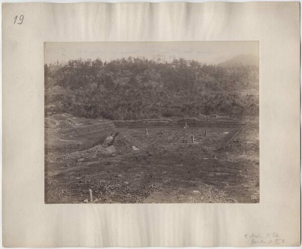 Plaza Grande vom Gipfel des Mound 26. Blick nach Nordwest.