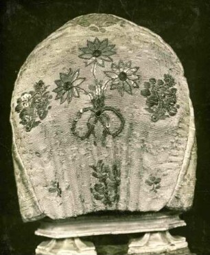 Kinderhaube, gestrickt