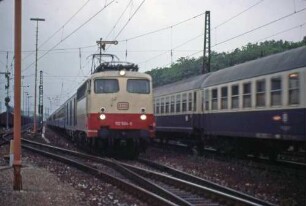 Vaihingen/Enz-Nord Lok 112 504 D815 UIC-X-Wagen