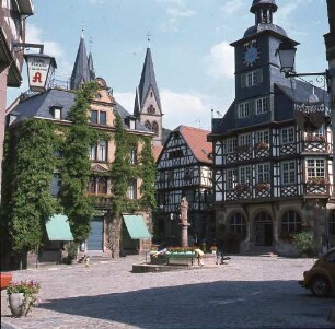 Heppenheim. Marktplatz mit Altem Rathaus (1715)