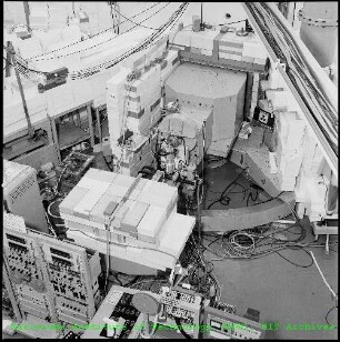 Versuche an der Neutronenbeugungsanlage im Rahmen des Projekts FR2/14 an einem Strahlkanal im Forschungsreaktor 2 (FR 2)