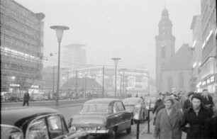 Frankfurt: Blick zur Hauptwache vom Roßmarkt, rechts Katharinenkirche