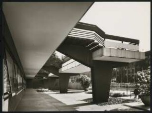 Stadthalle (auch: Mercatorhalle), Duisburg: Ansicht König-Heinrich-Platz (Westen)