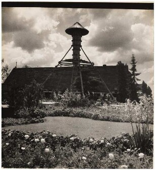 Sommerblumenschau am Funkturm, Berlin-Charlottenburg: Taubenhaus