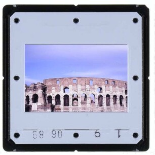 Rom, Kolosseum / Colosseum (GC 41.89,12.4919) : W-Seite, oberer Abschluss der inneren Arkaden