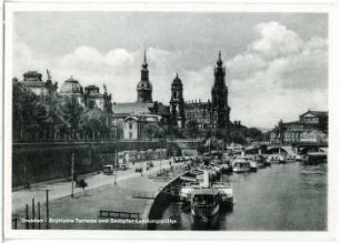 Dresden. Brühlsche Terrasse und Dampferanlegestelle
