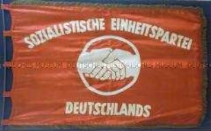 Fahne des Vereinigungsparteitages von SPD und KPD zur Sozialistischen Einheitspartei Deutschlands, Nachbildung