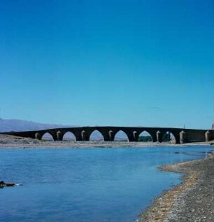Horasan, Bogenbrücke