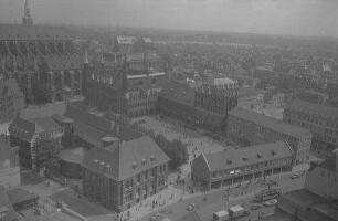 Lübeck: Blick vom Turm der Petrikirche auf Rathaus