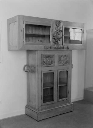 Vitrinenschrank