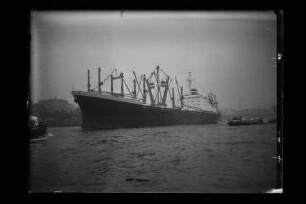 Westfalia (1964), Hapag.- Hamburg-Amerikanische Packetfahrt-Actien-Gesellschaft, Hamburg, Hapag-Lloyd AG, Hamburg