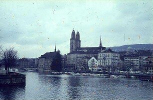 Zürich Limmat Großmünster