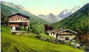 Bauernhäuser in den Alpen