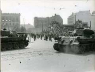Sowjetischer Panzer am Potsdamer Platz