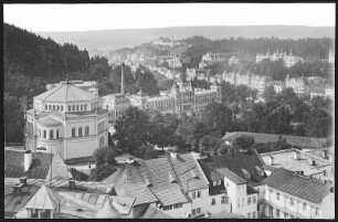 Marienbad. Blick über den Goetheplatz mit Katholischer Kirche