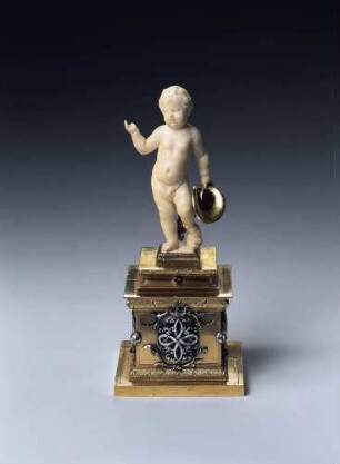 Putto mit Füllhorn