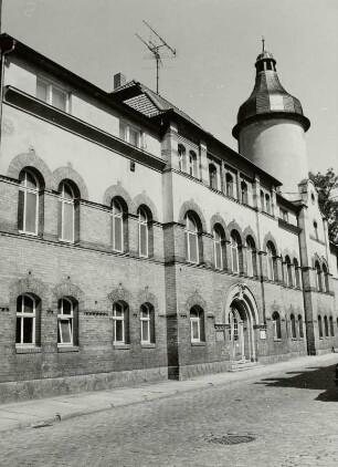 Glauchau, altes Stadtbad, Straßenansicht