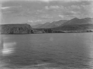 Küste : Blick vom Meer aus auf eine Küste