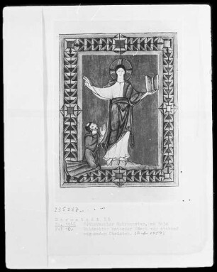 Sakramentar mit eingearbeitetem Graduale — Kniender Mönch vor stehend segnendem Christus, Folio 18verso 78 recto