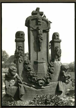 Ortsausgang. Grabstein der Maria Magdalena Feth +1781