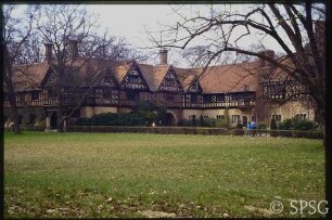 Potsdam, Neuer Garten, Schloss Cecilienhof, Blick von Nordosten.