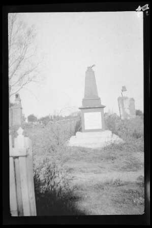 Tauroggen (= Tauragë, Bez. Tauragë, Litauen), Denkmal des russischen Generals [Hans Karl von] Diebitsch[-Sabalkanski)