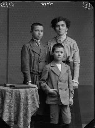 Höpner, zwei Kinder und Fräulein