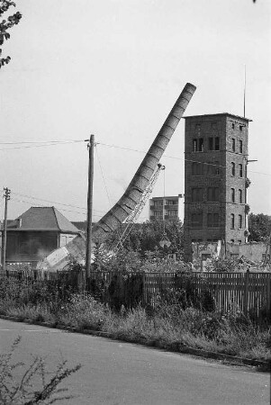 Bau einer neuen Richt-Wohnanlage auf dem ehemaligen Gelände der Nähmaschinenfabrik Gritzner zwischen Schinnrain-, Pfaff- und Raiherweisenstraße